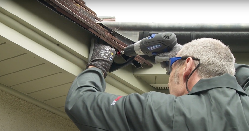 Roofer installs Brett Martin guttering