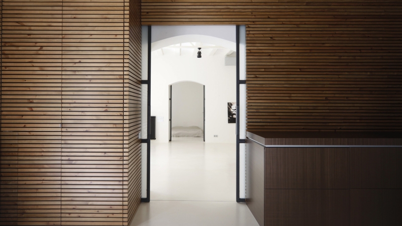 Brio sliding door