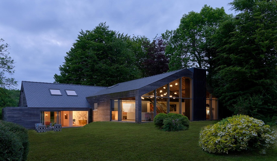 Modern new build home built by FMB award winner Dorian Bowen